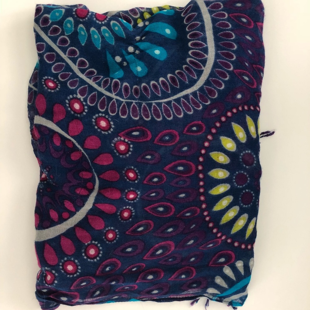 Old navy scarf